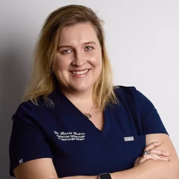 Dr Basia Lowes